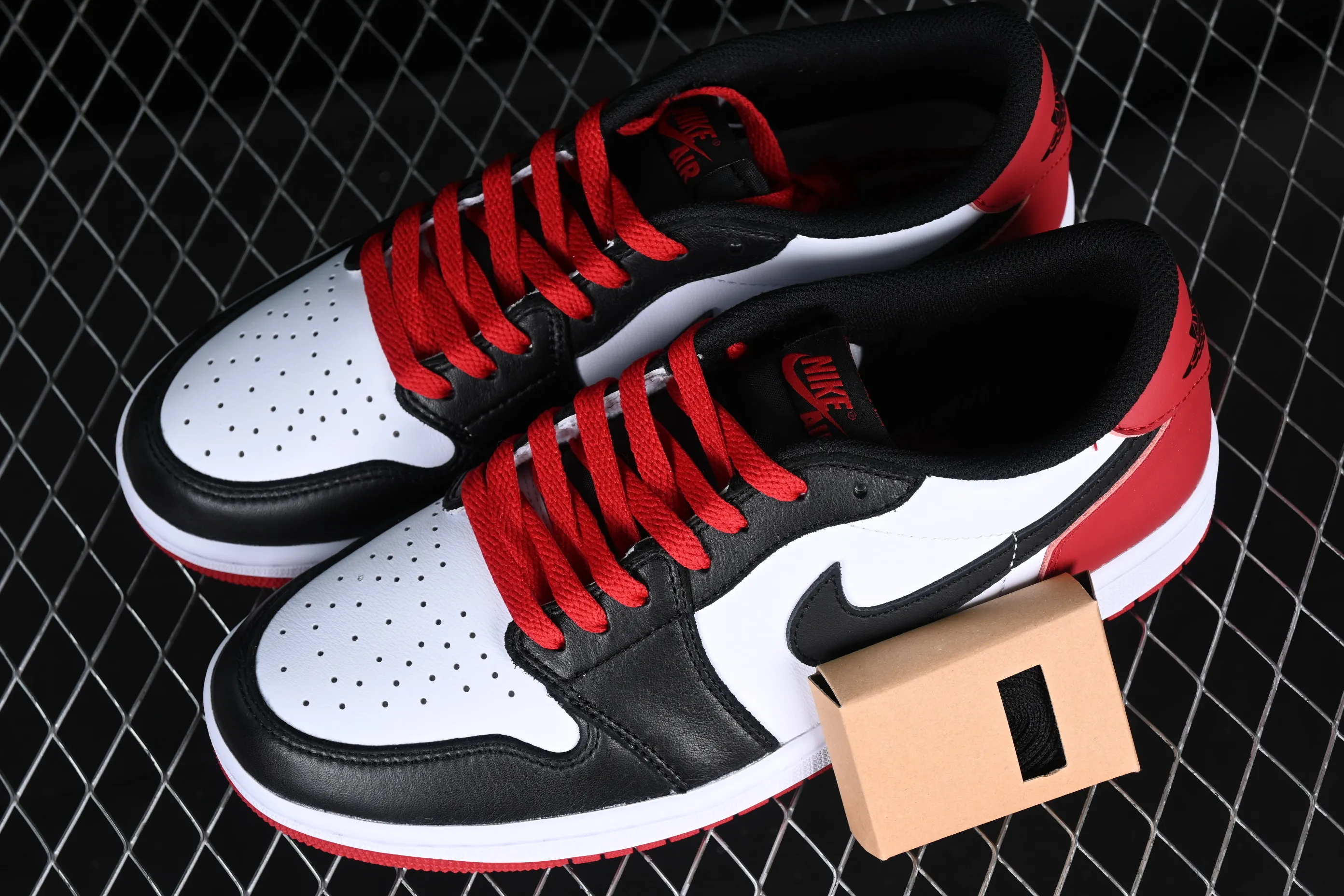 All categories Air Jordan Jordan series basketball shoes Air Jordan 1 Low OG version Air Jordan 1 Low "Black Toe" AJ1 Joe 1 new black toe cultural and leisure sports sneakers CZ0790-106